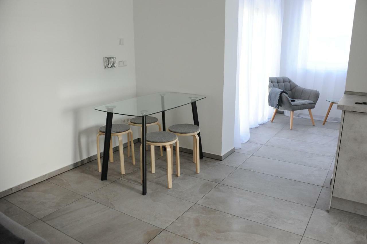 Kleine Studio-Wohnung, Kontaktloser Check-In メッケンベウーレン エクステリア 写真